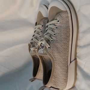 Keen Elsa II Gore Athletic Fashion Sneakers  Women's Size US 6 Lace Gray 1018305